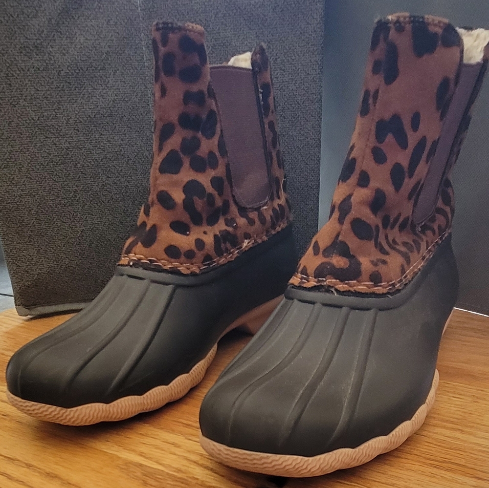 Leopard Print Faux Fur Lined Boot